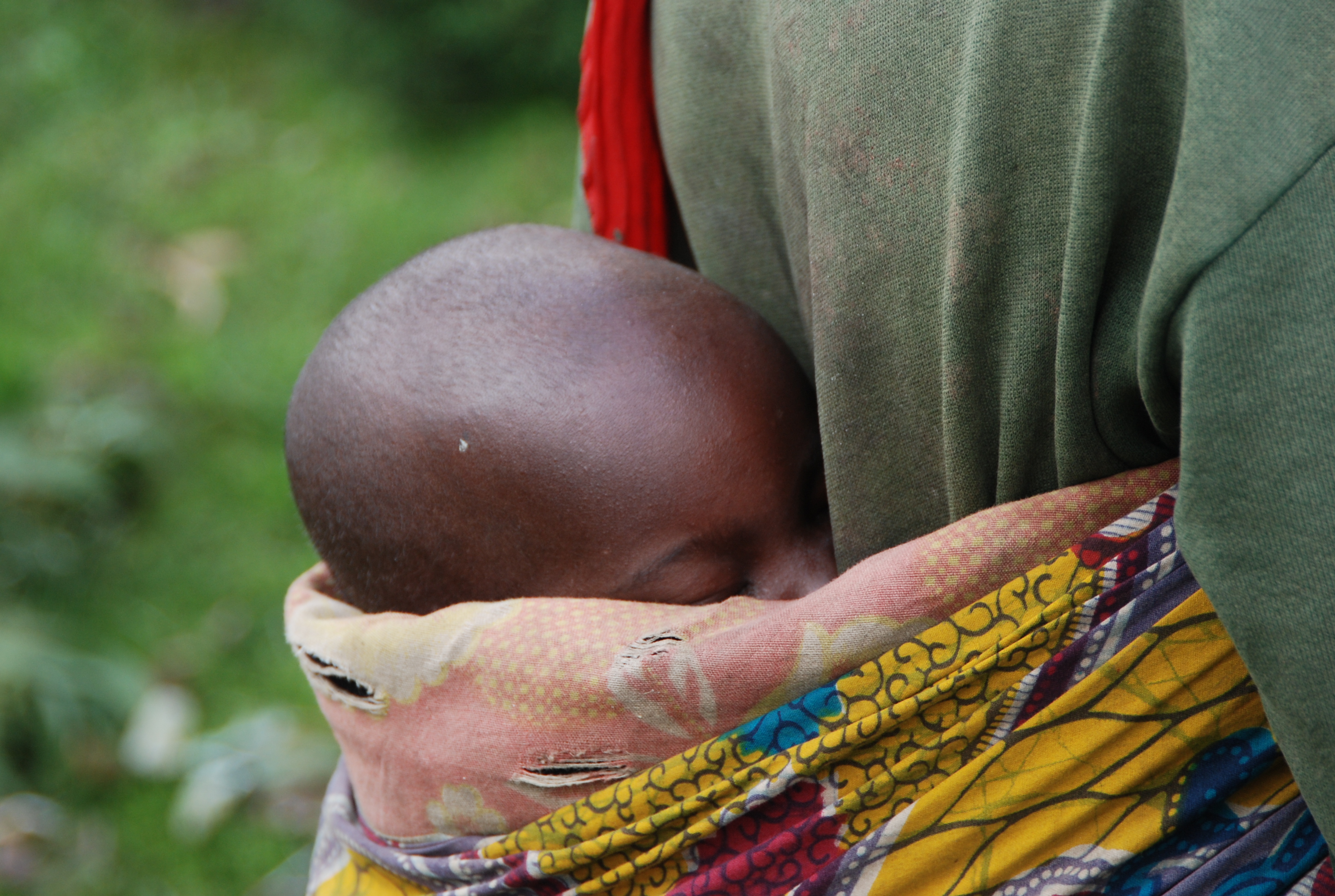 In het nieuws: Rwanda - Closing of Orphanages On Track, but 2,000 Children Still Need Families