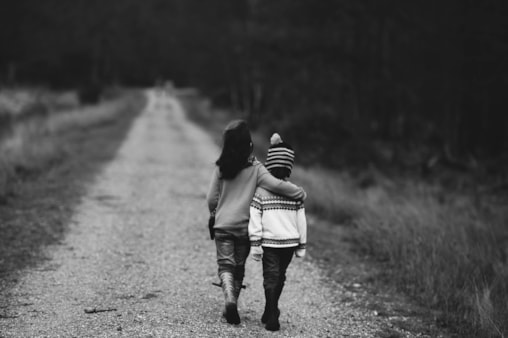 anniespratt-children-1149671_1920